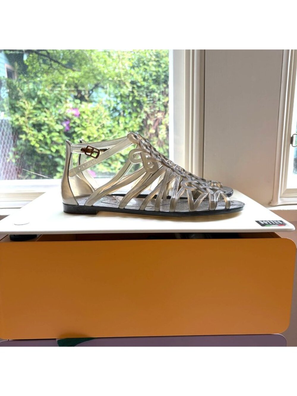 Diane Von Furstenberg DVF Jaya Love Knot Jelly Gladiator Sandal Gray Size 9M - Picture 2 of 10